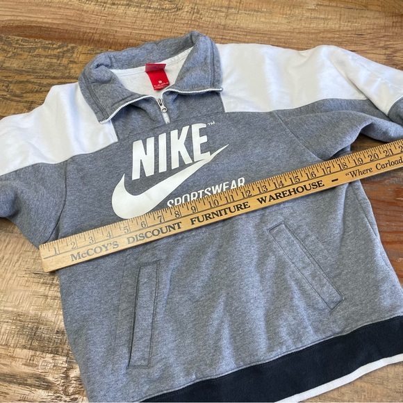 Nike women’s size XS Archive Half Zip Sweatshirt Gray Large - Picture 7 of 9
